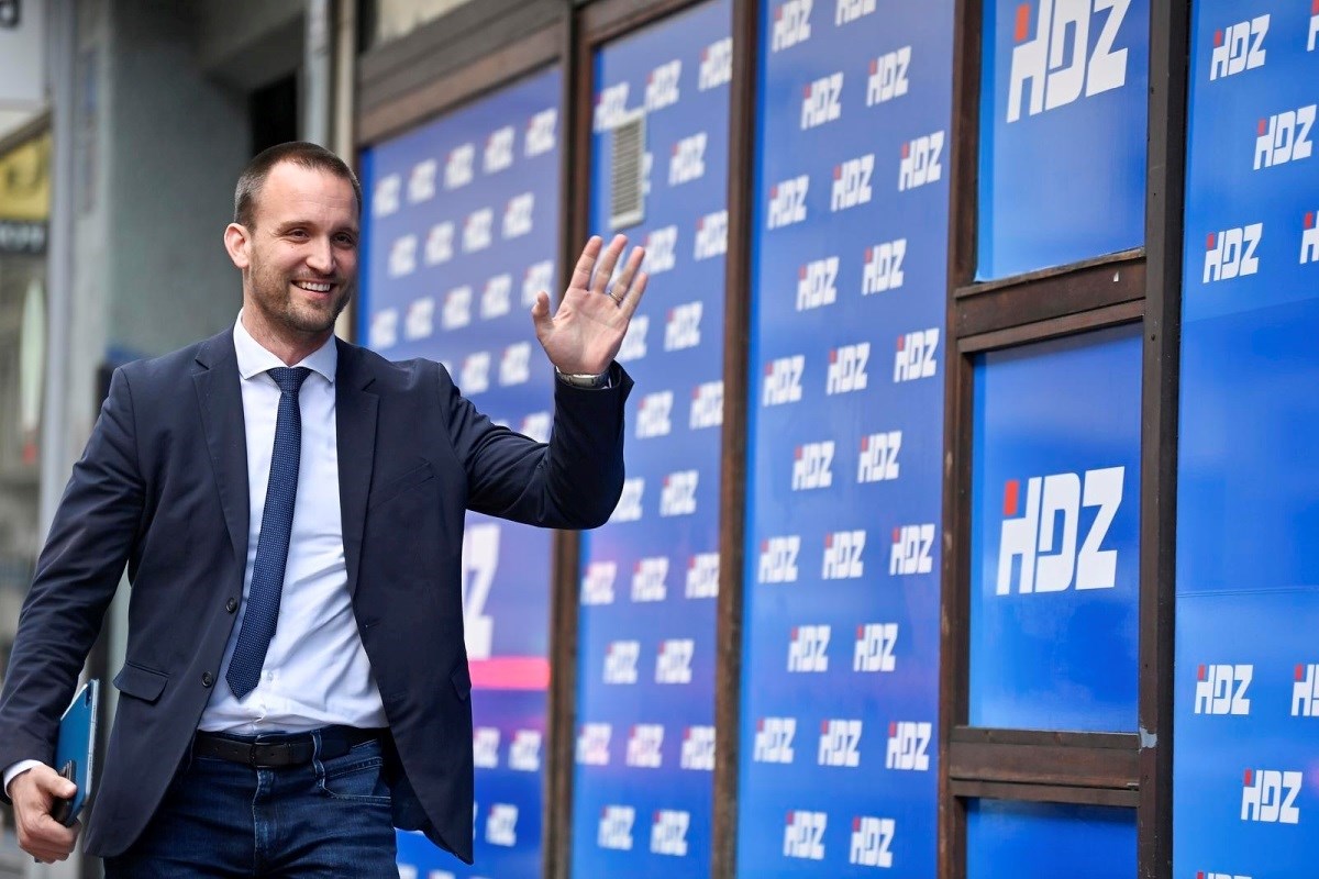 Erlić od sutra više nije ministar