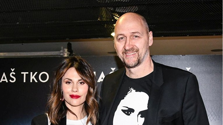 Novi imidž: Viktorija Rađa zbog muževog komentara mijenja frizuru