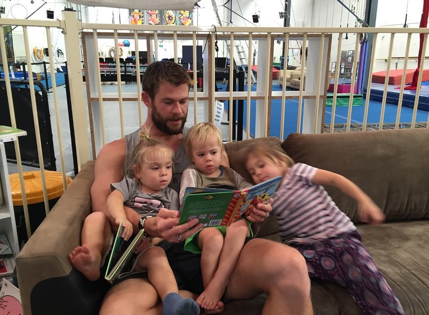 Chris Hemsworth otkrio roditeljsku pogrešku zbog koje je sin ostao na aerodromu