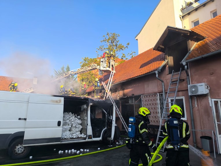 Zagrebački vatrogasci vas pozivaju na Dane otvorenih vrata (bit će i poklončića)