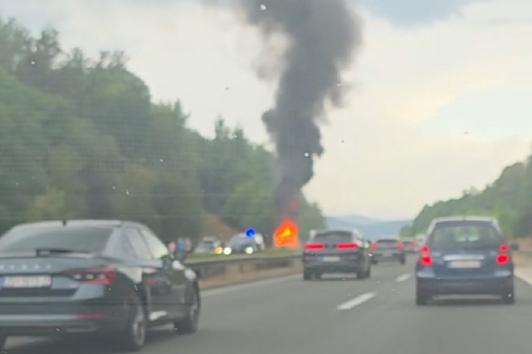 VIDEO Nakon požara kamp-kućice na A1 kolona prema Zagrebu oko 6 km