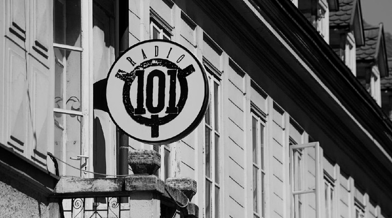 Radio 101 prestao s emitiranjem programa na frekvenciji 101 MHZ