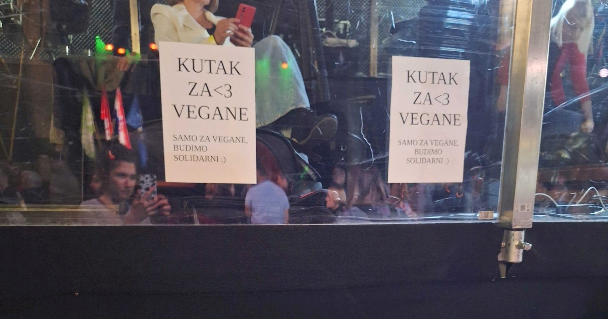 U Tomaševićevom stožeru mole ljude da ne jedu hranu za vegane: "Budimo solidarni"