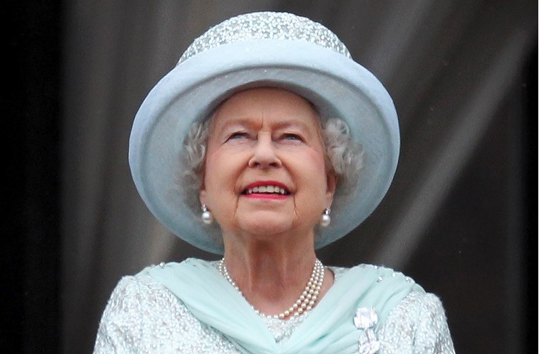 Večer prije sprovoda objavljena dosad nikad viđena fotografija kraljice Elizabete