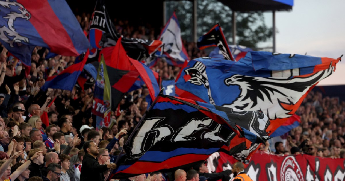 Crystal Palace kažnjen zbog uvredljivog transparenta navijača