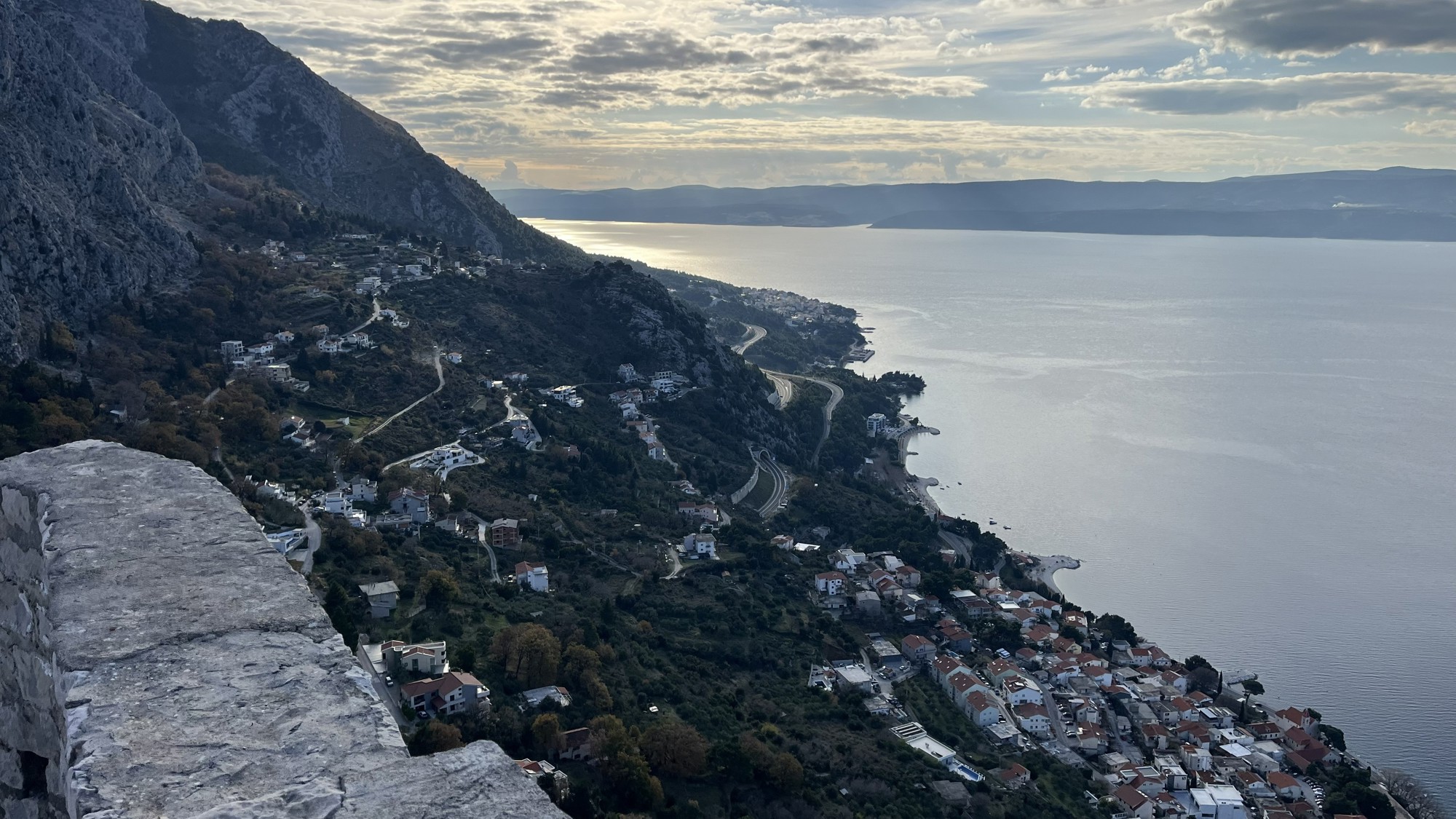 FOTO Naš kolega prošao lani Omiškom Dinarom, taj teren je jako nepristupačan