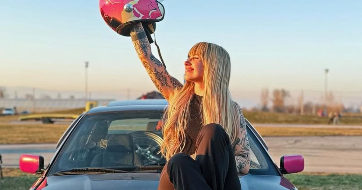 Stela Rade u tenisicama koje odmah podignu svaki outfit