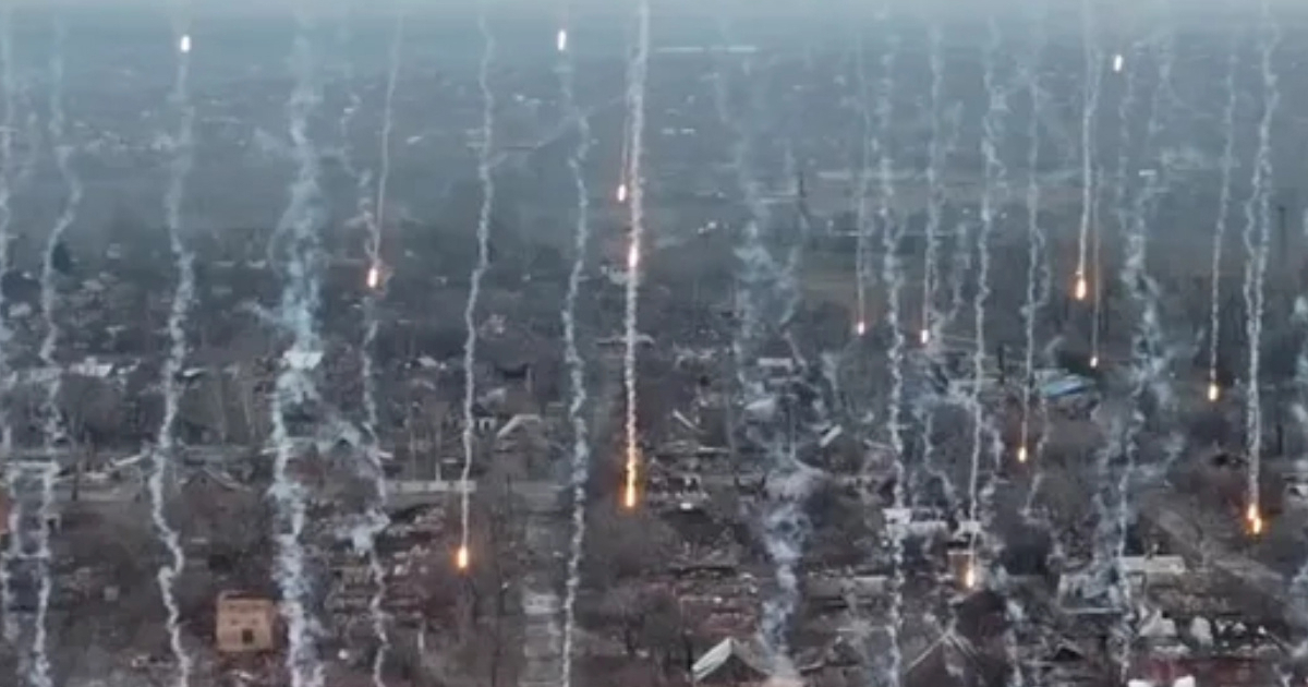 Ukrajinci objavili snimku ruskog napada. "Napali su fosforom i teškom bombom"