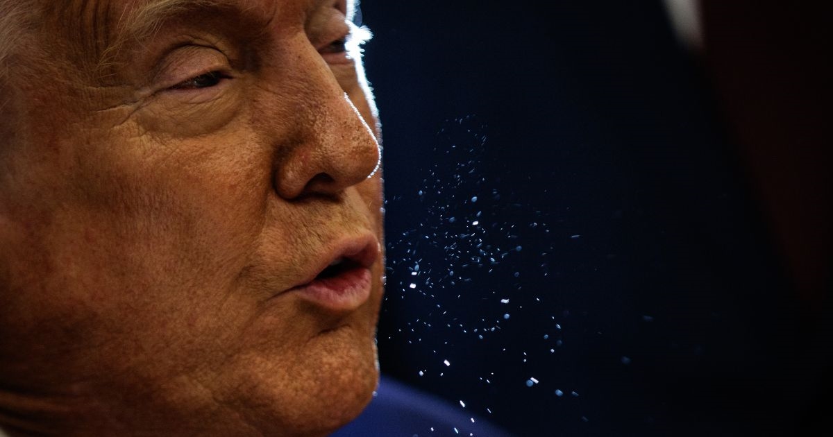 Trump se noćas obraća, najavio je nešto veliko