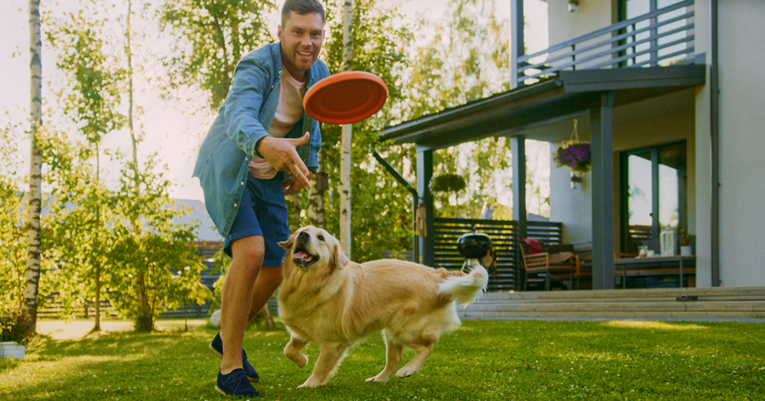 Novo istraživanje pokazalo da igranje sa psom ima pozitivan učinak na čovjeka