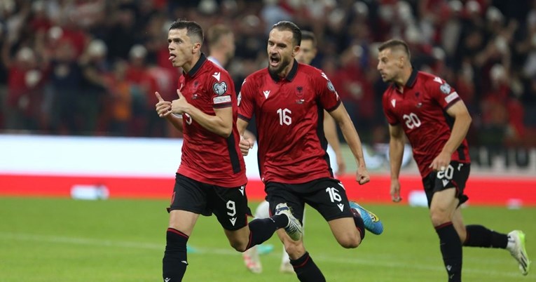 Sjajni Albanci deklasirali Čehe i stigli na korak do Eura