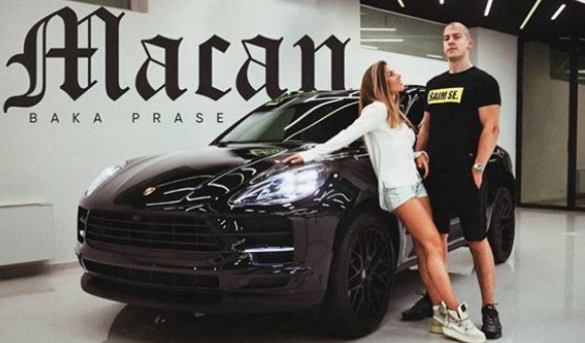 Srpski YouTuber kupio Porsche i napisao pjesmu o tome koja je najveći hit u Hrvatskoj