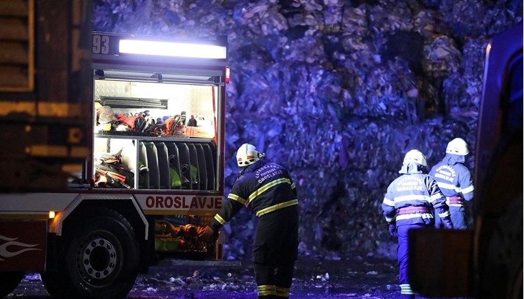 Šef vatrogasaca o požaru u Zagorju: Gorio je nerazvrstani otpad, nema opasnosti