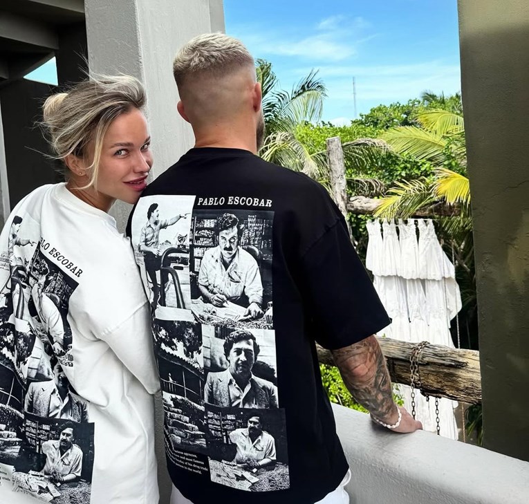 Došla podržati dečka na MMA meču u bizarnom izdanju, ljudi: "Je li te napao pas?"