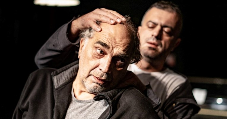 Gledatelj u riječkom kazalištu gledao u mobitel, Trifunović mu prišao usred predstave