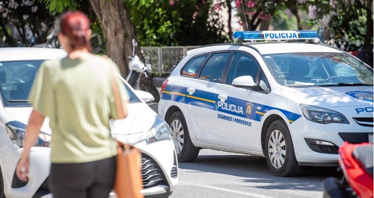 Sinoć u Trogiru napao i teško ozlijedio čovjeka. Danas je uhvaćen