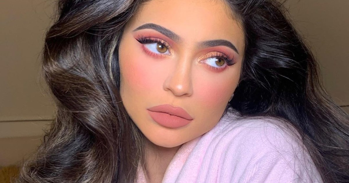 Kylie Jenner objavila fotografije kćeri, a pratitelji joj poručili: "Prestani"