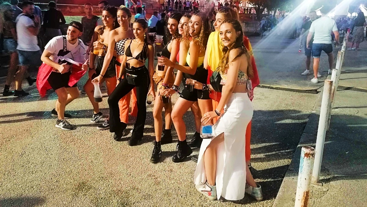 Finalna večer Ultre: Steve Aoki zavijorio hrvatsku zastavu na glavnoj pozornici