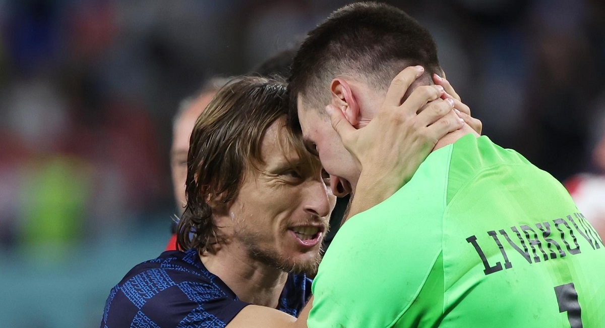 Pogledajte kako je Modrić grlio Livakovića nakon utakmice