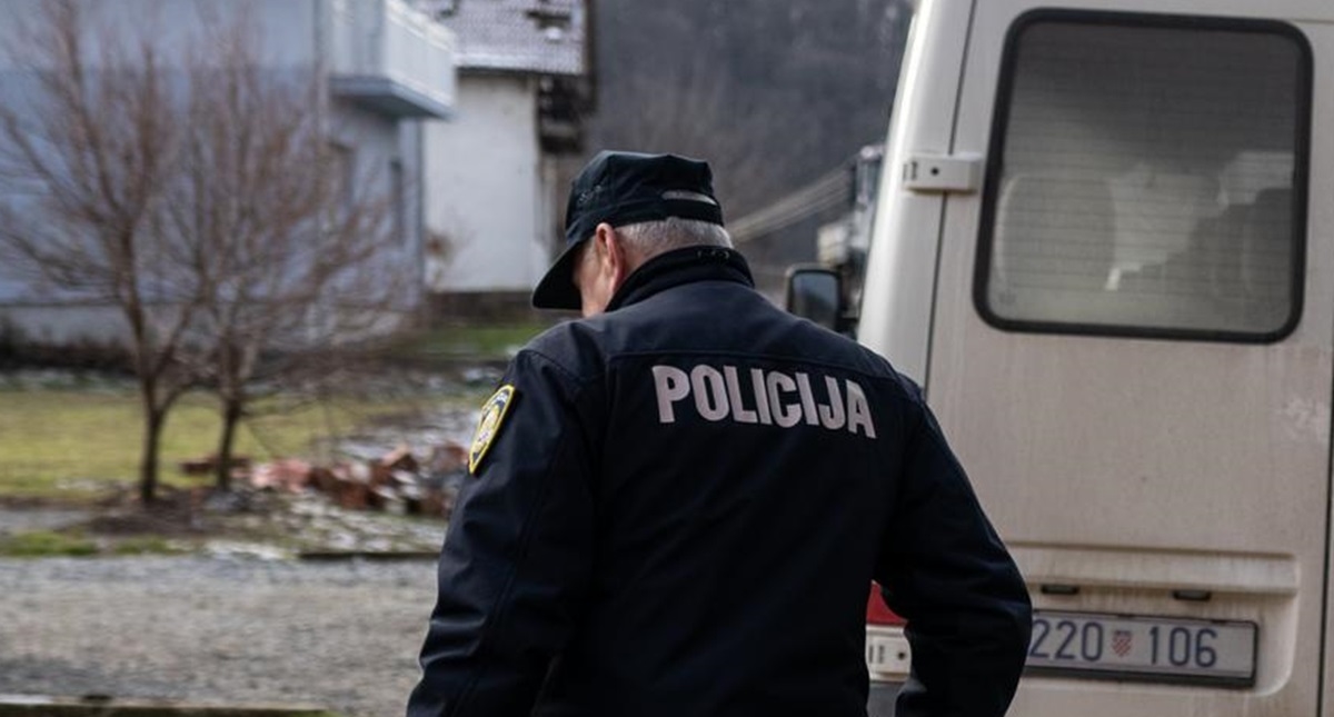 Mrtav pijan vozio Pakracom u suprotnom smjeru. Skoro se sudario s policijom