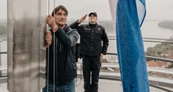 Dalić podigao hrvatsku zastavu na Vukovarskom vodotornju