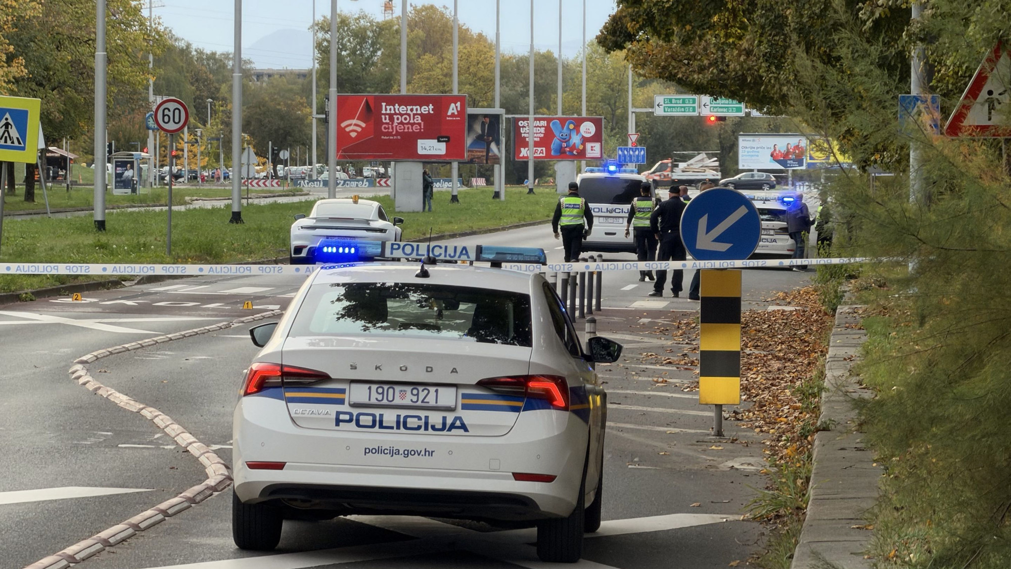 VIDEO I FOTO Sudarili se Porsche i biciklist u Zagrebu. Biciklist poginuo
