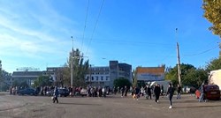 Ukrajina: Ruska evakuacija Hersona je propagandni show