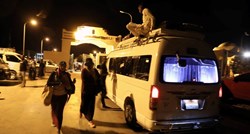 Prvi američki evakuacijski konvoj iz glavnog grada Sudana stigao u luku
