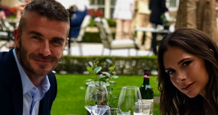 Victoria Beckham počastila je Instagram fotkom Davida na luftiću bez majice