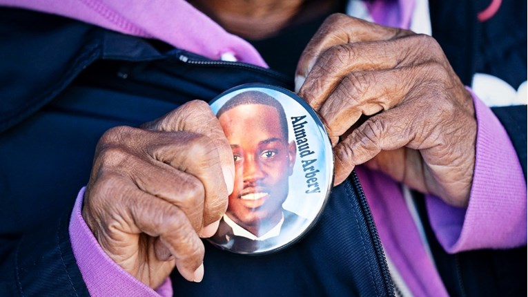 Porota u SAD-u ocijenila ubojstvo crnog džogera Ahmauda Arberyja rasističkim
