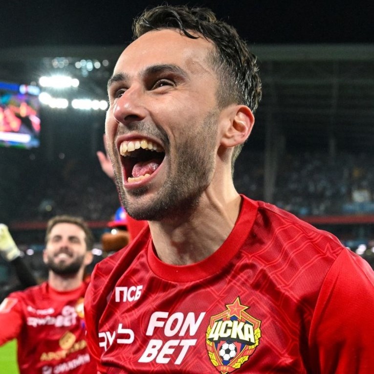 Nogometaš iz Vukovara podržao proteste u Srbiji