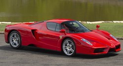 Ovaj Ferrari je drugi po redu proizvedeni primjerak, a vozio ga je Michael Schumacher