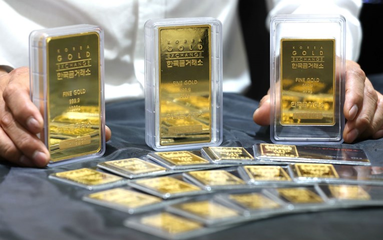 Porasla cijena zlata zbog globalnih napetosti i zabrinutosti u eurozoni