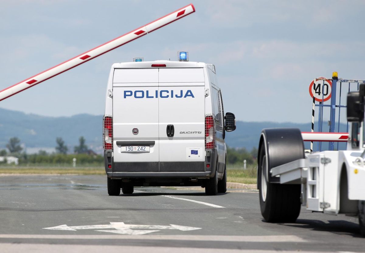 Perković stigao u Remetinec, pogledajte snimku