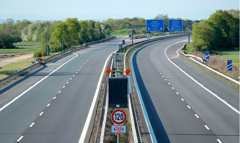 Njemačka će u srijedu raspravljati o ukidanju mjera protiv širenja koronavirusa