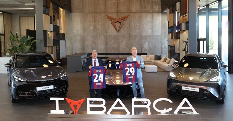 VIDEO Cupra ostaje službeni automobil FC Barcelone