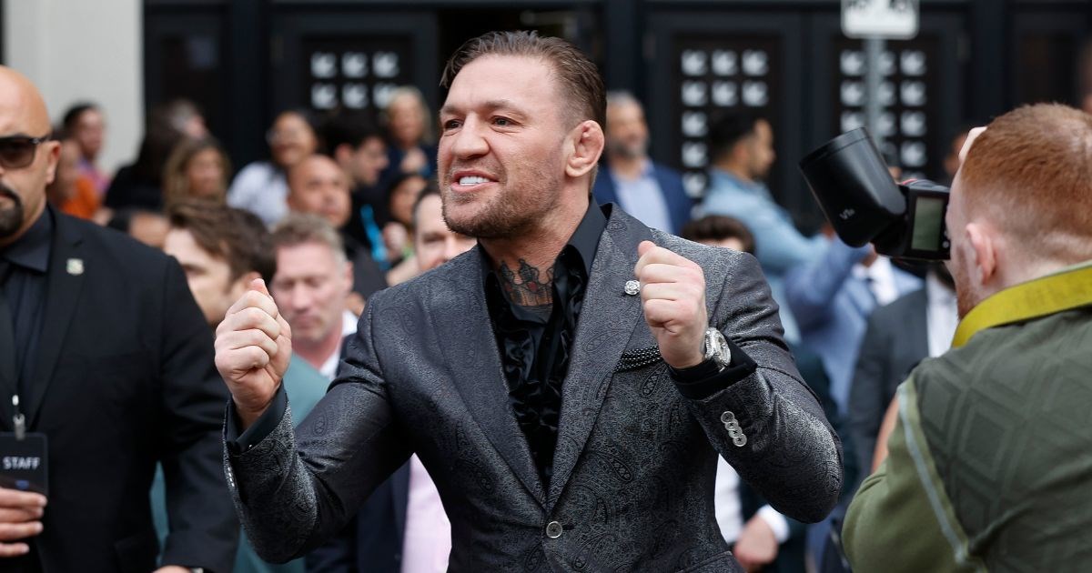 Direktorica 2023. optužila McGregora za seksualni napad. Tužba je trajno odbačena