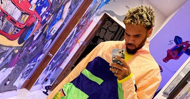 Chris Brown pod istragom policije, optužen da je udario ženu