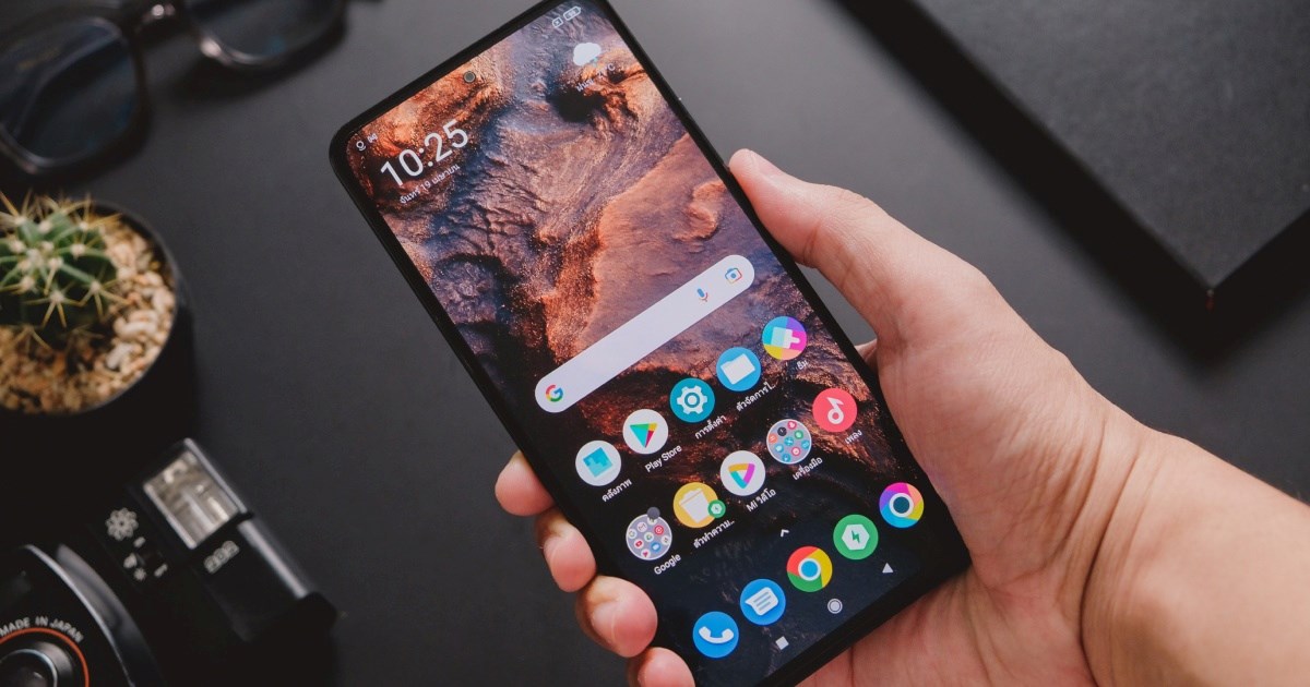 Poco se narugao Samsungu i najavio novi mobitel