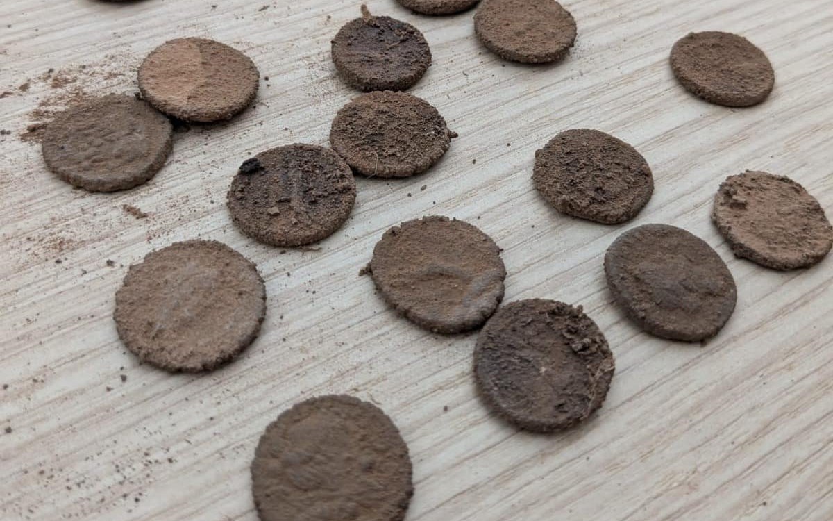 FOTO Iskopani rimski srebrni novčići na jugu Italije