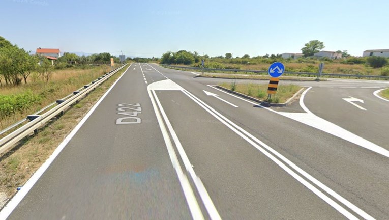 U prometnoj nesreći kod Zadra poginuo muškarac