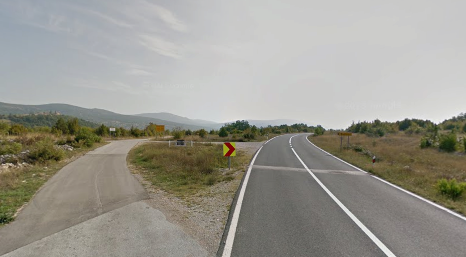 Teška prometna kod Trilja, poginuo čovjek