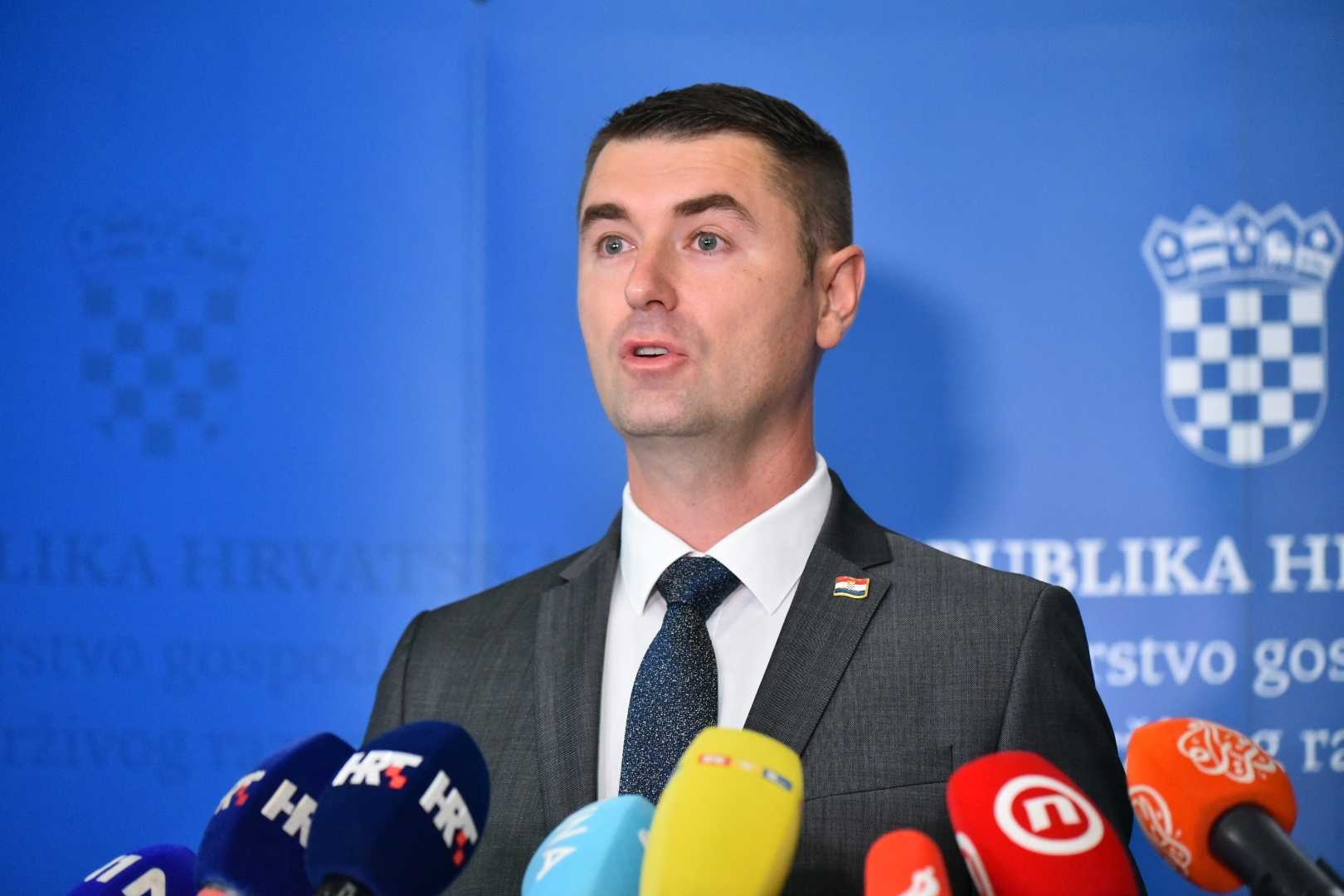 Filipović odgovornost oko goleme pljačke Ine prebacuje na Vanđelića