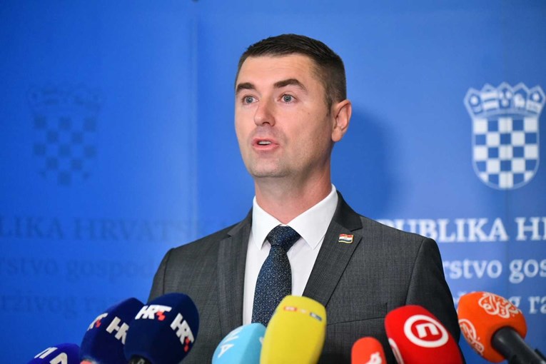 Filipović odgovornost oko goleme pljačke Ine prebacuje na Vanđelića