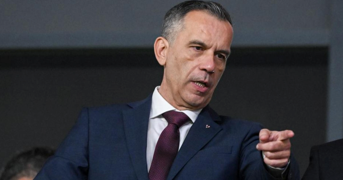 Svetini prijeti smjena nakon susreta s Mamićem. Dinamo i Hajduk će se sutra oglasiti