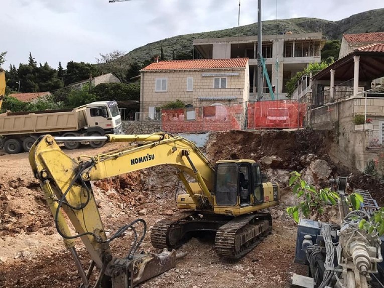 VIDEO Dubrovčani nezadovoljni zbog gradilišta: Ovdje se više ne može živjeti