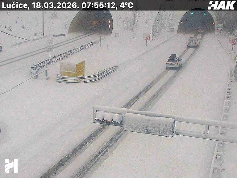 FOTO U Lici i Gorskom kotaru pao snijeg