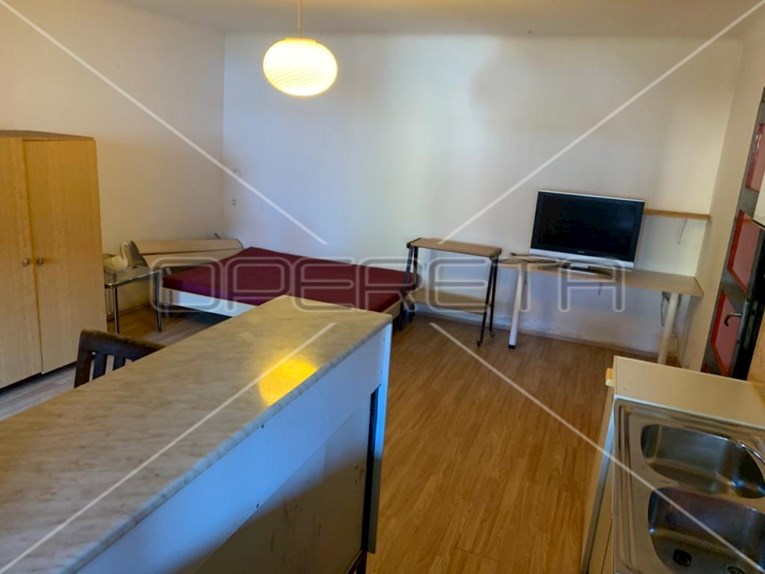 "Vrhunska lokacija": U Zagrebu se prodaje stan za 570.000 €, potrebna je adaptacija