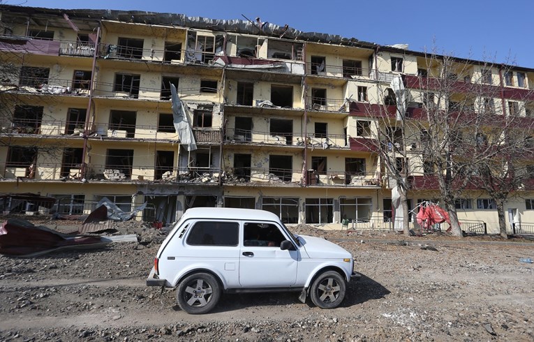 Armenija i Azerbajdžan se međusobno optužuju za bombardiranje stambenih zgrada