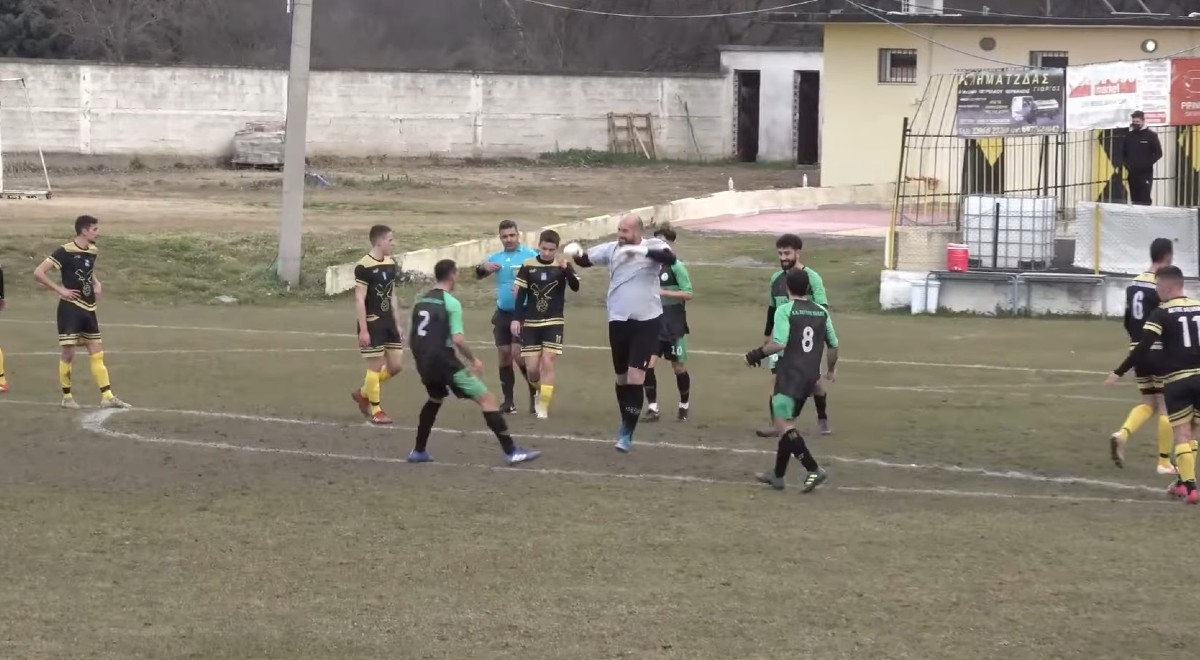 VIDEO Grčki vratar zabio hat-trick i podsjetio na legendarnog Paragvajca